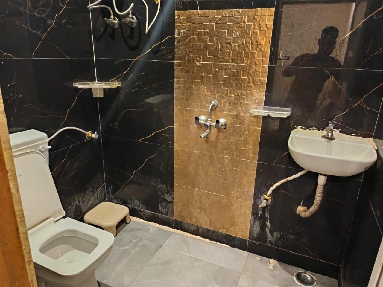 Hotel Golden Plaza Vashi Dış mekan fotoğraf